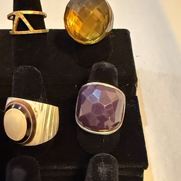 Elegant Assorted Rings Collection - Picture 7 of 7